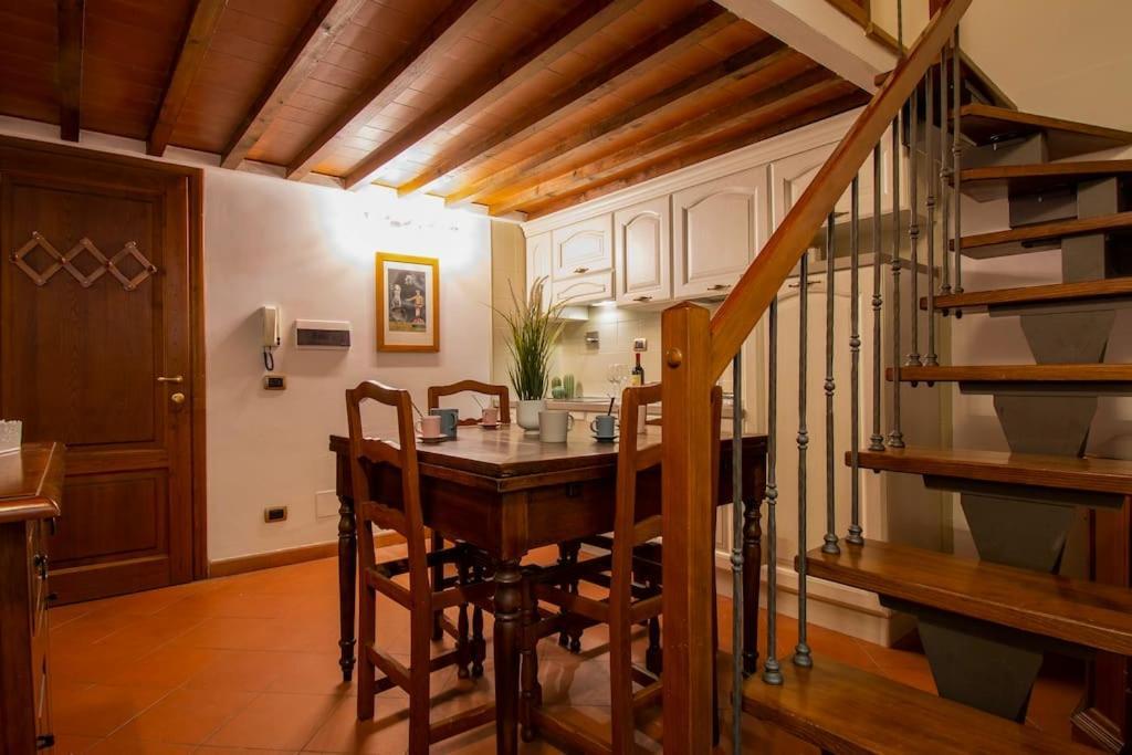 Demedici Apt W/ 2Br 1' Walk Uffizi & Ponte Vecchio Florence Exterior photo