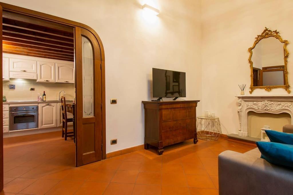 Demedici Apt W/ 2Br 1' Walk Uffizi & Ponte Vecchio Florence Exterior photo